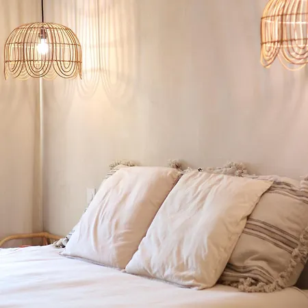 Maison - La Boheme アパート ボープレオー＝アン＝モージュ