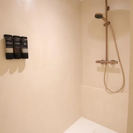 アパート Maison - La Boheme ボープレオー＝アン＝モージュ